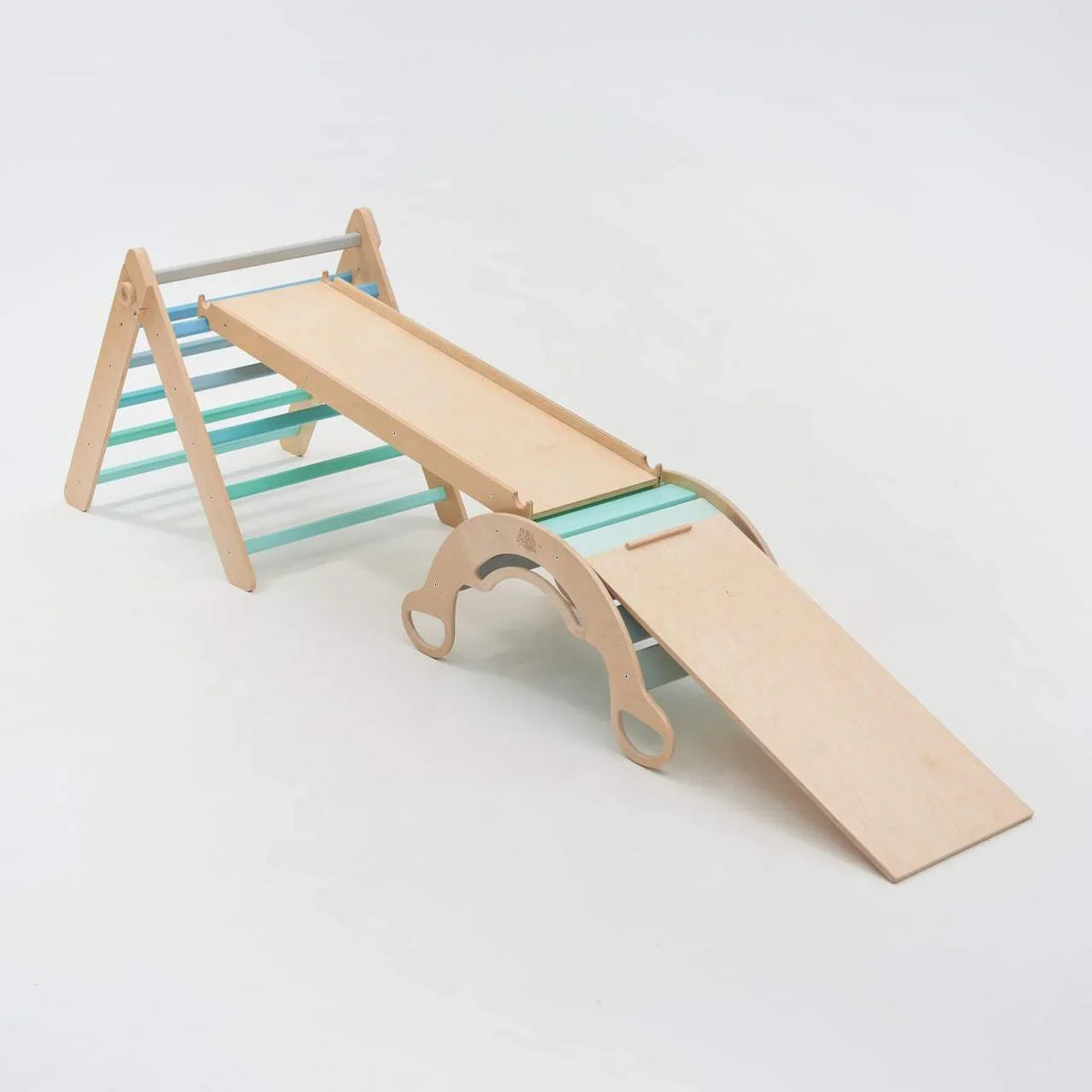 Grand ensemble Montessori - Triangle + 2 toboggans/échelles + balançoire - Menthe